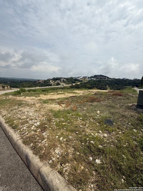 10010 Ivory Cyn, San Antonio, TX, 78255-2455 | Card Image