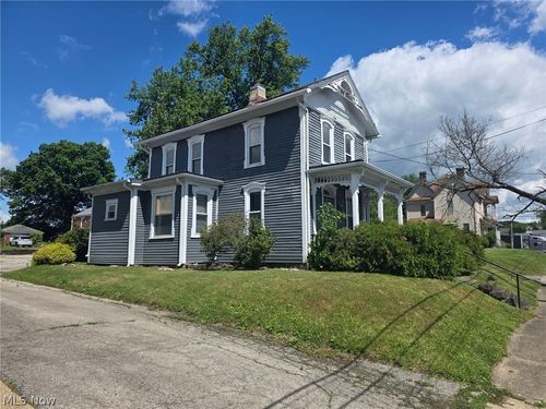 151 N Walnut St, East Palestine, OH, 44413-1815 | Card Image