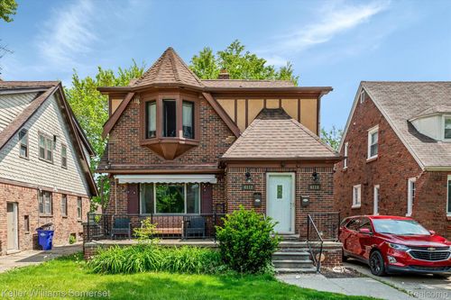 6110 Yorkshire Rd, Detroit, MI, 48224-2043 | Card Image