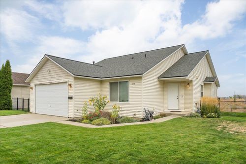 13710 W 12th Ave, Airway Heights, WA, 99001-9437 | Card Image