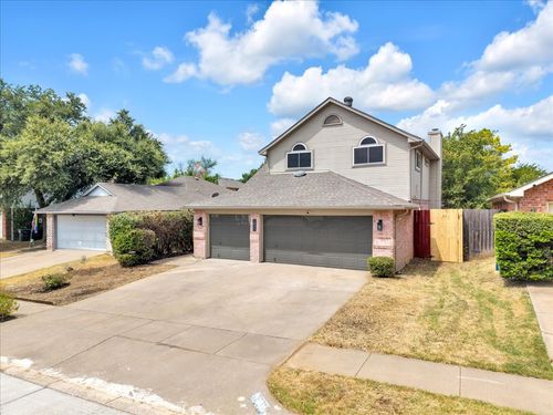2971 Seguin Trl, Fort Worth, TX, 76118-7419 | Card Image