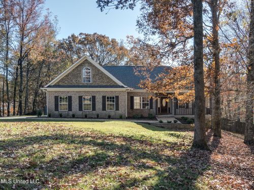 301 Autumn Oaks Drive, Lamar, MS, 38642 | Card Image