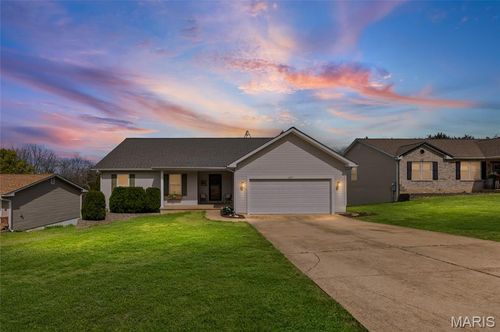 407 Glen Echo Dr, De Soto, MO, 63020-3972 | Card Image