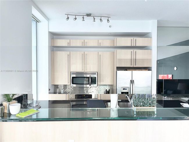 1006-S - 79 Sw 12 Th St, Condo with 2 bedrooms, 2 bathrooms and null parking in Miami FL | Image 5
