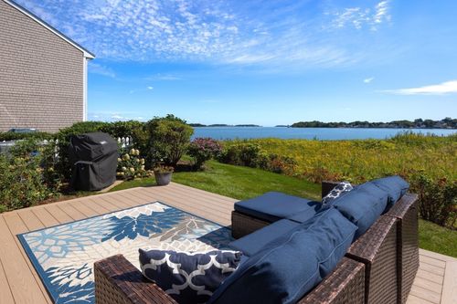 7-79 Harbourside Rd, Quincy, MA, 02171-1557 | Card Image