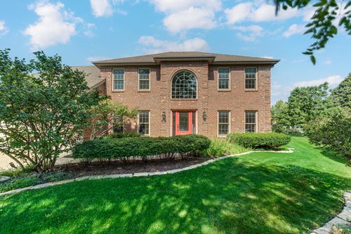 207 Edinburgh Court, Naperville, IL, 60540 | Card Image