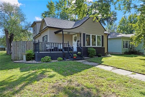 805 W 1st St, Pittsburg, KS, 66762-4601 | Card Image