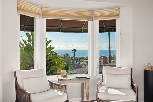 670 Thalia St, Laguna Beach, CA, 92651-2571 | Card Image