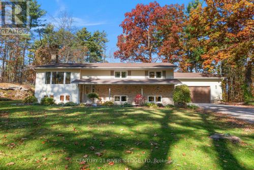 386 Old River Rd, Mallorytown, ON, K0E1R0 | Card Image