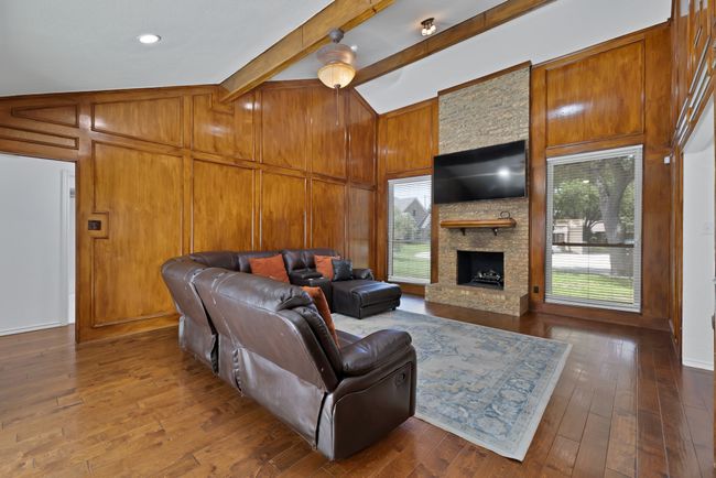 1614 Shadow Moss Way, House other with 3 bedrooms, 3 bathrooms and null parking in Carrollton TX | Image 6
