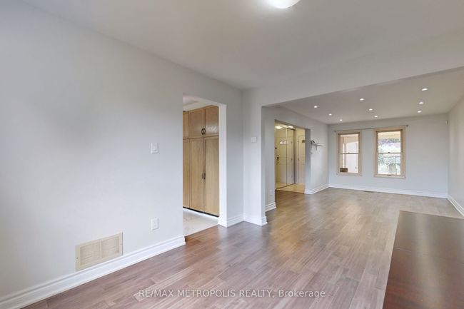 11 Noake Cres, House other with 3 bedrooms, 3 bathrooms and 4 parking in Ajax ON | Image 9