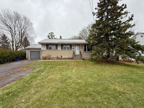 {{alt}} | Card Image