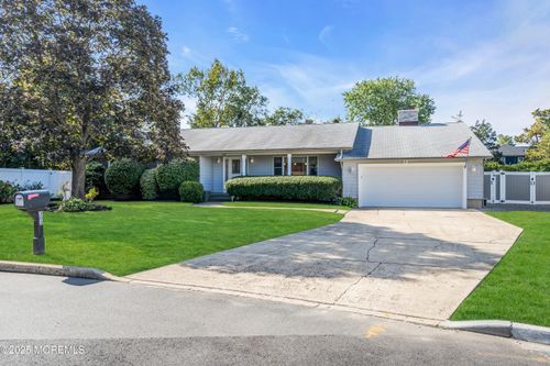 303 Lincoln Ct, Pine Beach, NJ, 08741-1021 | Card Image