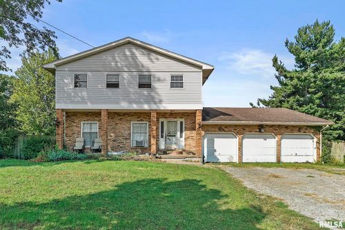 3206 Wisconsin Ave, Davenport, IA, 52806-6834 | Card Image