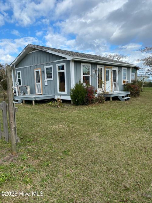 683 Lola Rd, Cedar Island, NC, 28520-9644 | Card Image