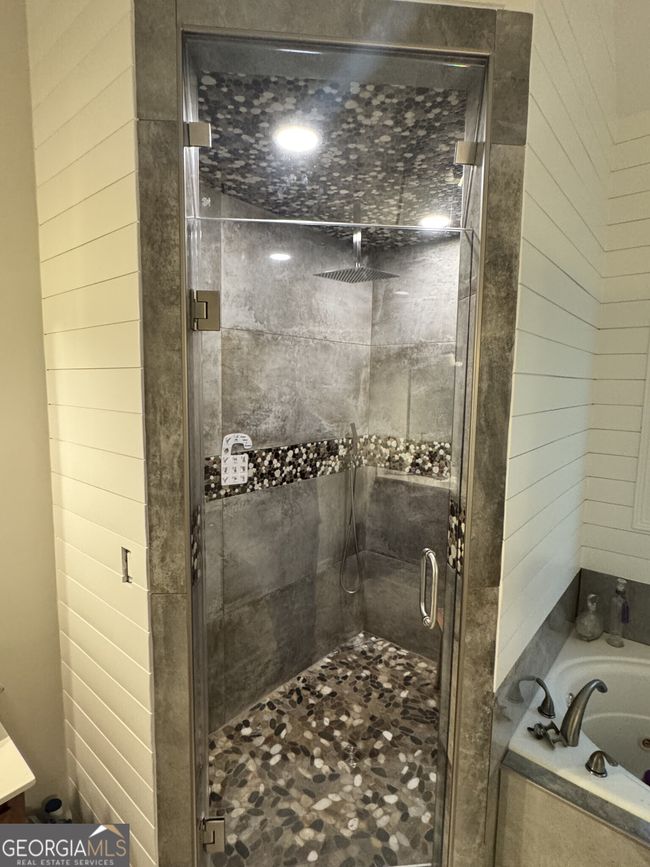 374 Persimmon Dr, House other with 5 bedrooms, 3 bathrooms and 8 parking in Sharpsburg GA | Image 15