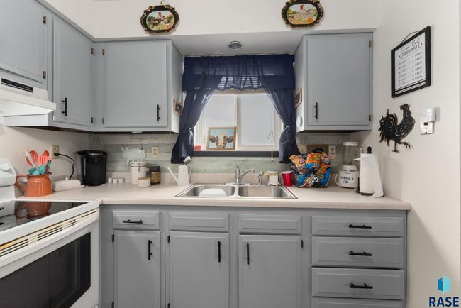 505 E 4 Th St, Home with 0 bedrooms, 0 bathrooms and null parking in Canton SD | Image 9