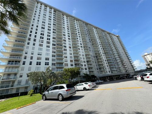 417-230 174th St, Sunny Isles Beach, FL, 33160 | Card Image