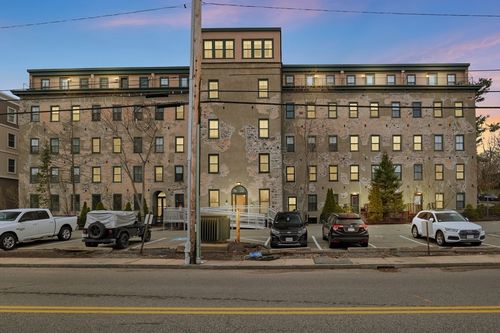 211-426 Mount Hope St, North Attleboro, MA, 02760-3965 | Card Image