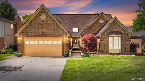 7236 Bluebill St, Clay, MI, 48001-4104 | Card Image