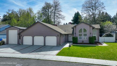 1105 Peacock, Hammond, OR, 97006 | Card Image