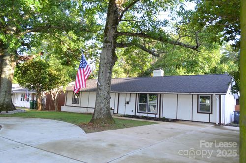 2000 Tyvola Rd, Charlotte, NC, 28210-2964 | Card Image