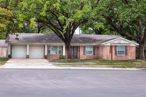 7722 Richmond Ave, Houston, TX, 77063-6239 | Card Image