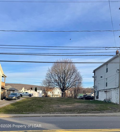 153 N Main St, Old Forge, PA, 18518-1725 | Card Image