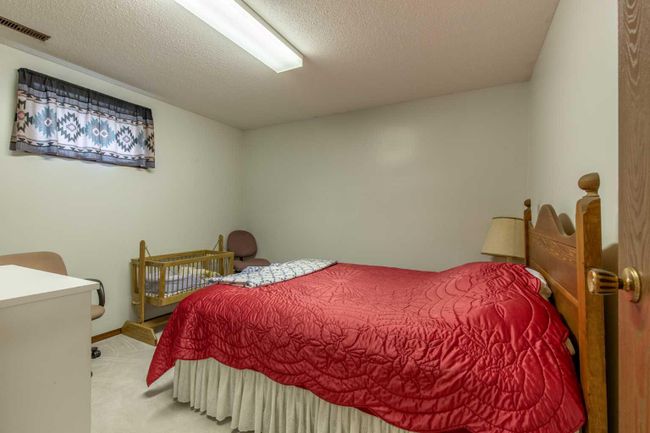 12 Fairway Cres, House other with 6 bedrooms, 3 bathrooms and 3 parking in Foremost AB | Image 31