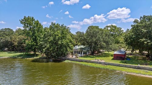 246 Comanche Trl, Weatherford, TX, 76087-9193 | Card Image