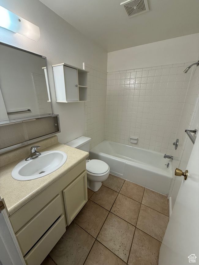 APT-108 - 136 E 400 N, Condo with 2 bedrooms, 2 bathrooms and 2 parking in Provo UT | Image 11