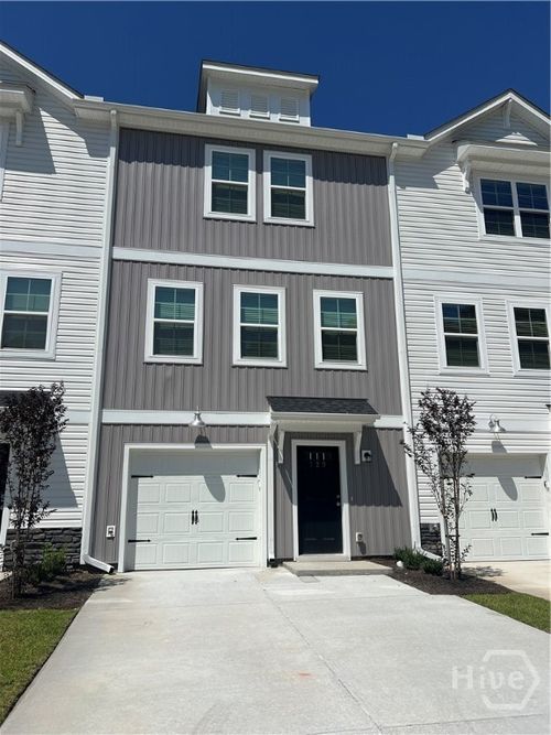 129 Simms Way, Hinesville, GA, 31313-1330 | Card Image