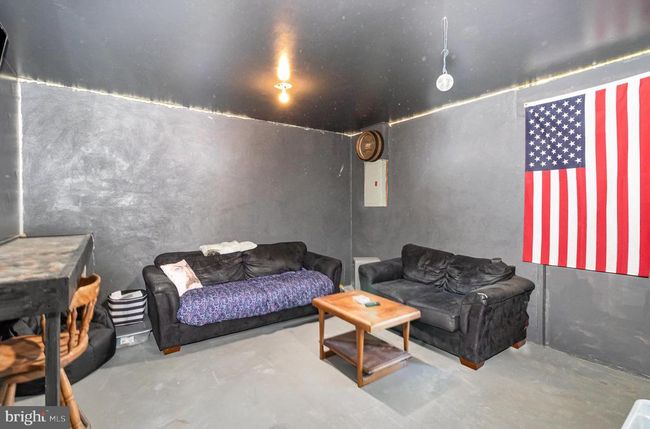 270 Broad St, Townhouse with 3 bedrooms, 2 bathrooms and null parking in HIGHSPIRE PA | Image 21