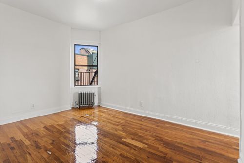 5f-48-55 46th St, Woodside, NY, 11377-7127 | Card Image