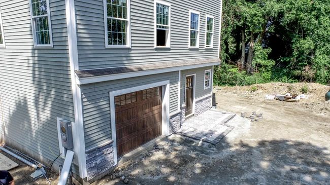 9 S Main St, House other with 4 bedrooms, 3 bathrooms and null parking in Derry NH | Image 15