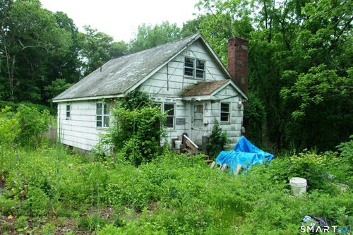 7 River Dr, Gales Ferry, CT, 06335-1120 | Card Image