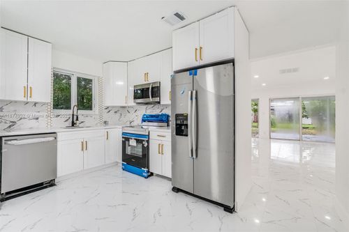 4731 Nw 12th St, Lauderhill, FL, 33313-6519 | Card Image