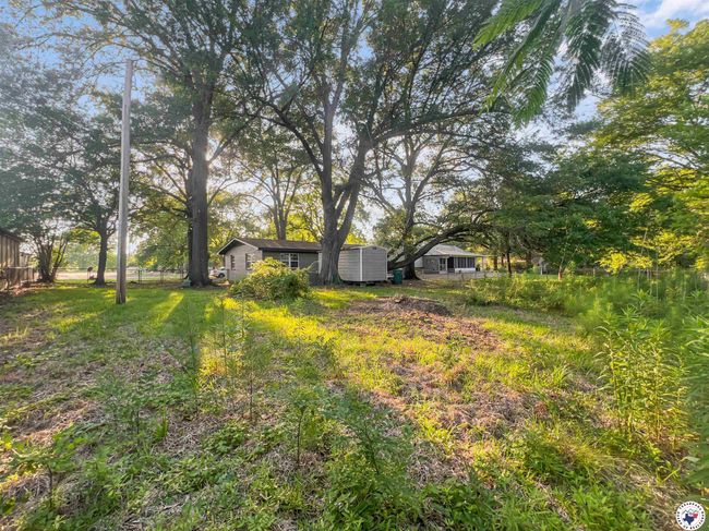 202 Main St, House other with 3 bedrooms, 2 bathrooms and null parking in Hooks TX | Image 22
