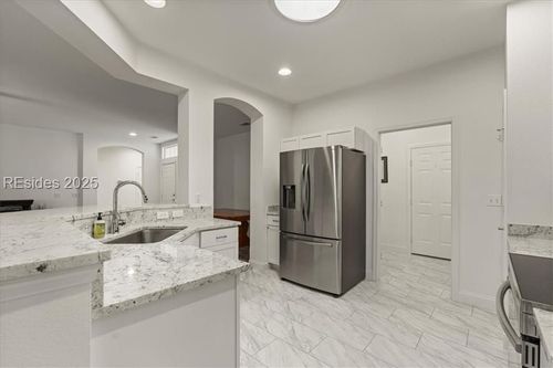 61 Hampton Cir, Bluffton, SC, 29909-5011 | Card Image