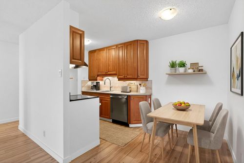 1306-2016 Fullerton Avenue, North Vancouver, BC, V7N3E9 | Card Image