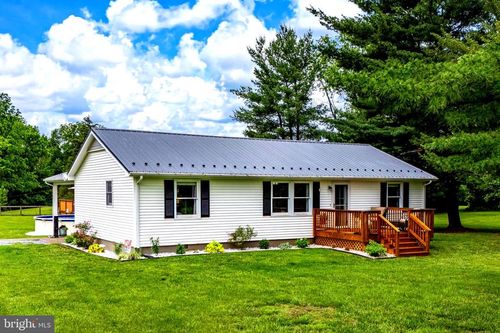 235 Parkview Estates Rd, Luray, VA, 22835-3906 | Card Image