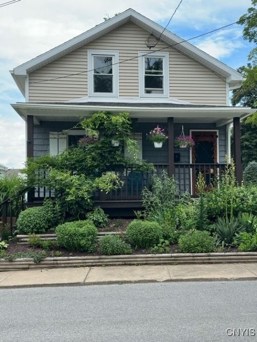 4 Mechanic St, Camden, NY, 13316-1304 | Card Image
