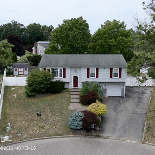 105 Conrad Ct, Manchester, NJ, 08759-6251 | Card Image