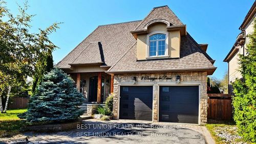 8 Shangri-La Lane, Keswick, ON, L4P0A8 | Card Image