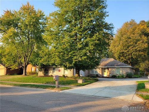 755 Shoshoni Way, Tipp City, OH, 45371-1519 | Card Image