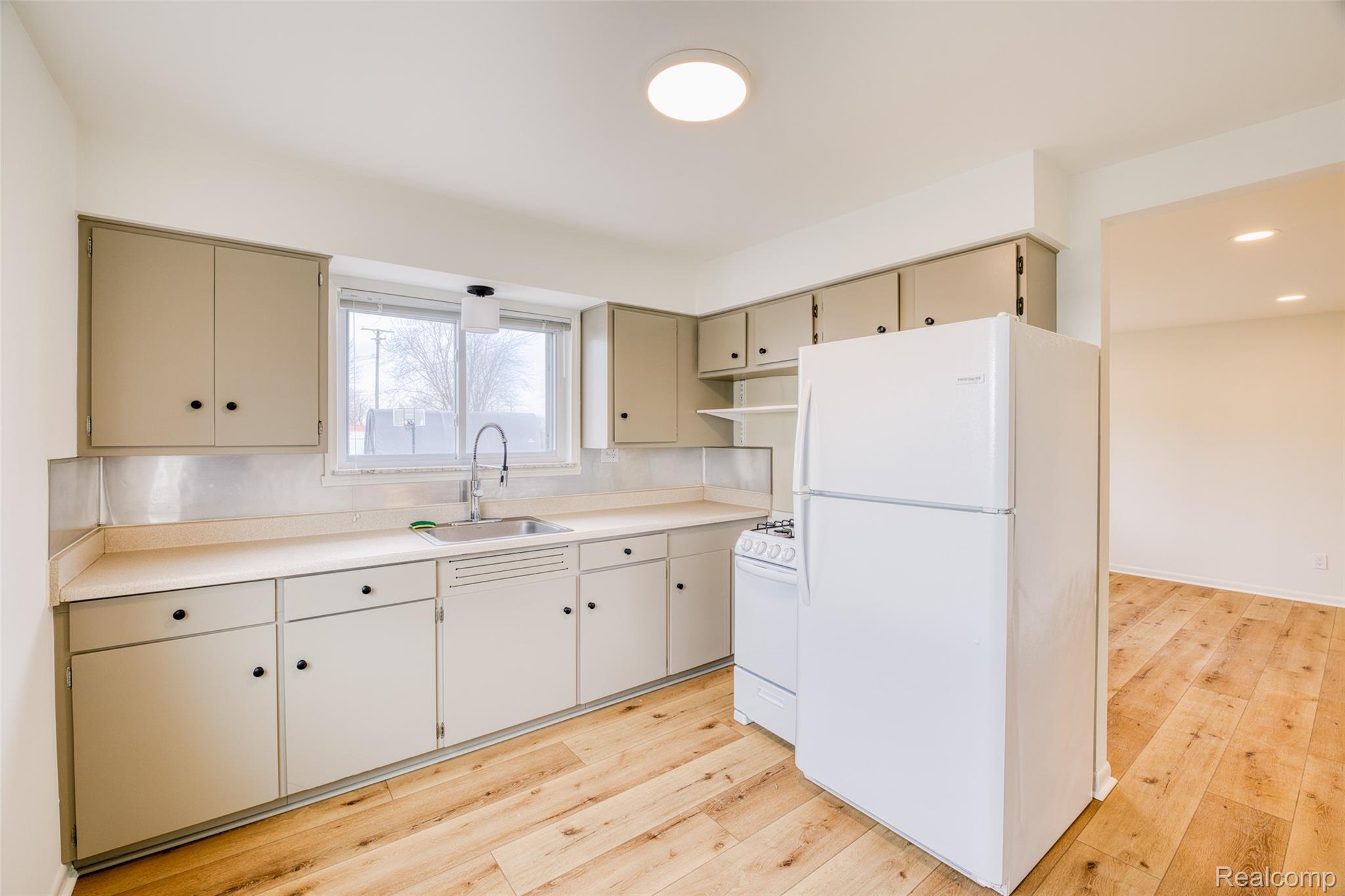 Residential Lease in Algonac 2