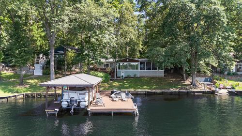 108D Southshore Dr, Eatonton, GA, 31024-6858 | Card Image