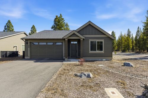 51900 Settler Dr, La Pine, OR, 97739-8995 | Card Image