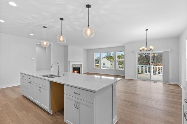 403 Sandy Circle, House other with 3 bedrooms, 2 bathrooms and null parking in Pewaukee WI | Image 5
