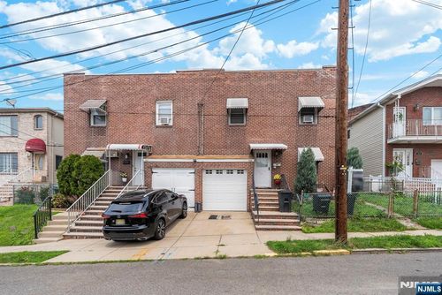 385 Mckinley St, Fairview, NJ, 07022-1914 | Card Image